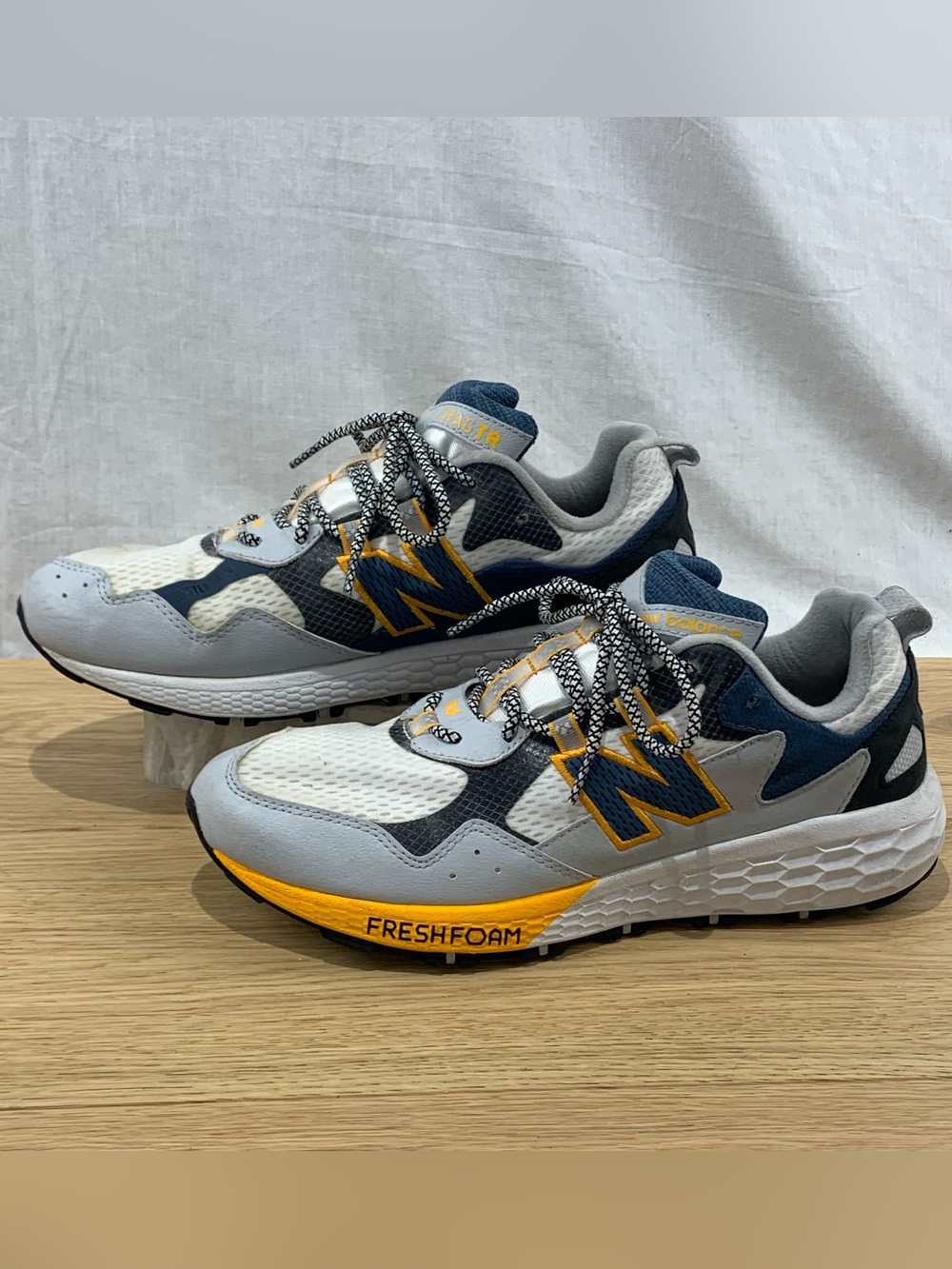 New Balance Fresh Foam Crag Trail V2 Men’s Size 10.5 D Blue White Running Shoes